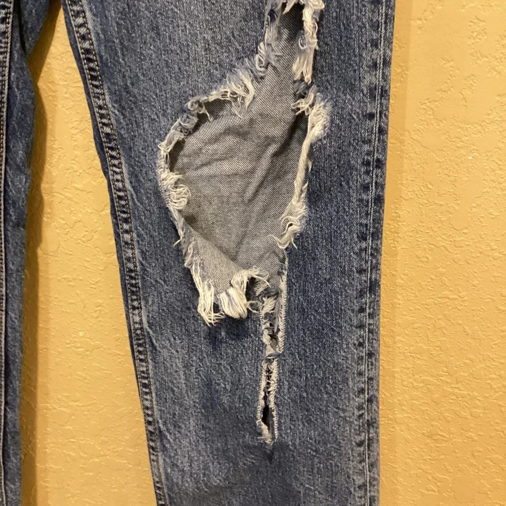 Free People‎ CRVY Highly Distressed High Rise Women's Jeans Straight Leg Size 27